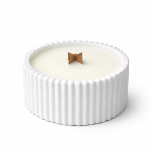 Sojų vaško žvakė su kryžmine medine dagtimi "Confidence"